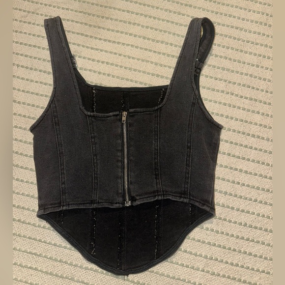 Wild fable black corset top size XS but will fit a small, stretchy material - Picture 2 of 3